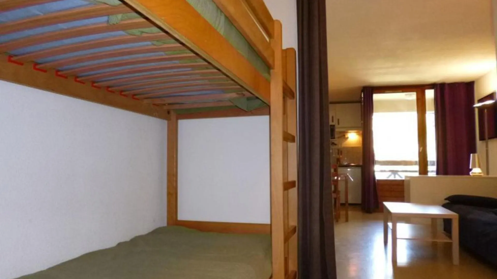 Apartment Studio 28M² Avec Balcon, Parking Et Wifi - Brides-Les-Bains - Fr-1-512-133 France
