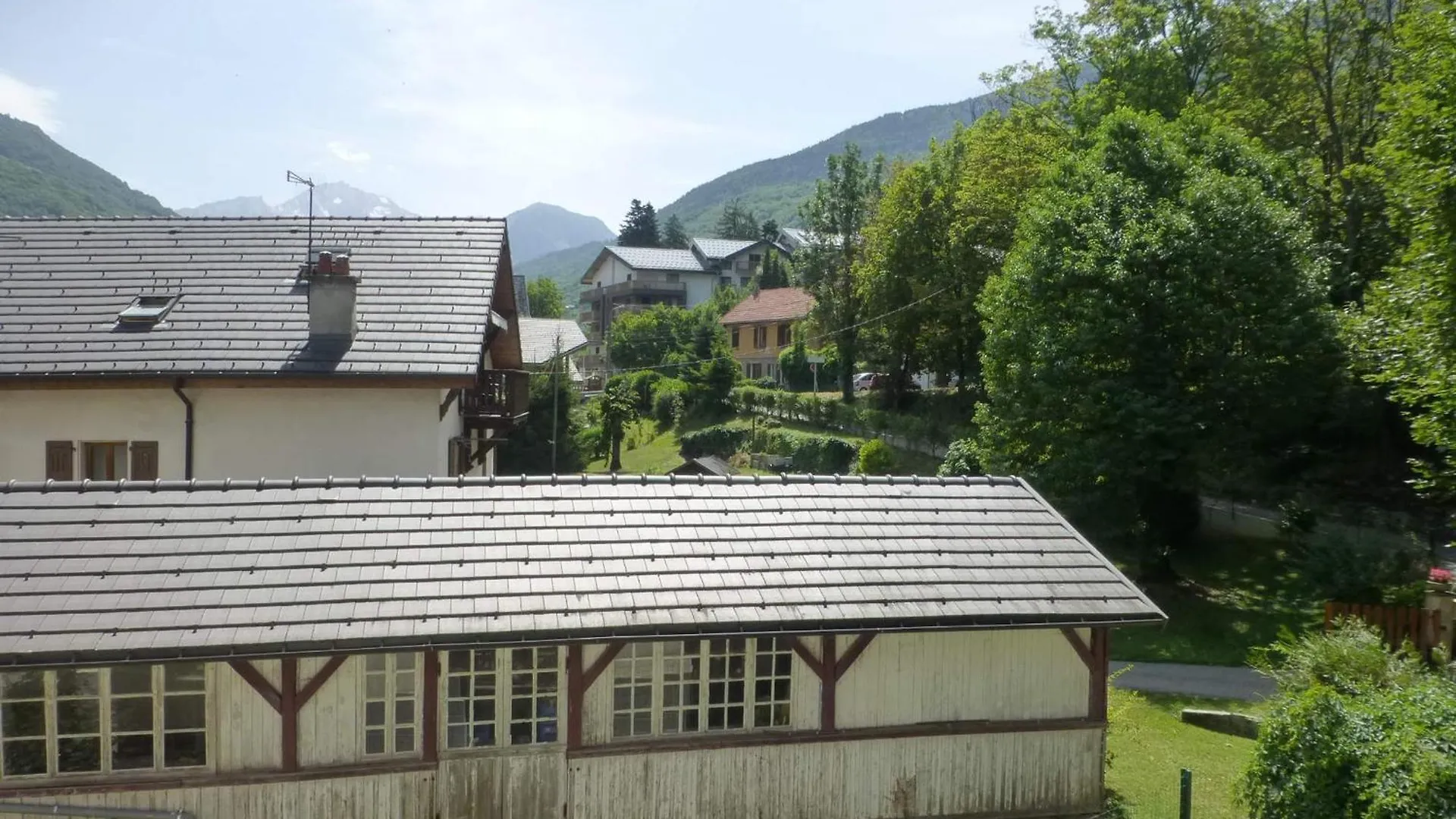 Apartment Studio 28M² Avec Balcon, Parking Et Wifi - Brides-Les-Bains - Fr-1-512-133